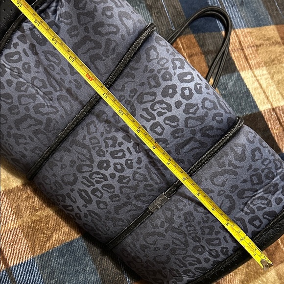 Navy Leopard Print Tote Bag with Matching Pouch - Picture 7 of 10